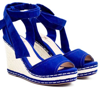sapatos femininos na cor azul